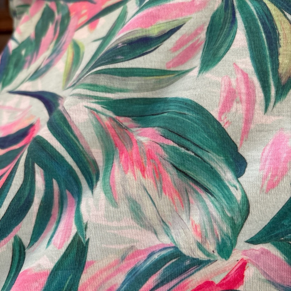 Stella Parker Collection top blouse. Tropical leaves. - Picture 8 of 8